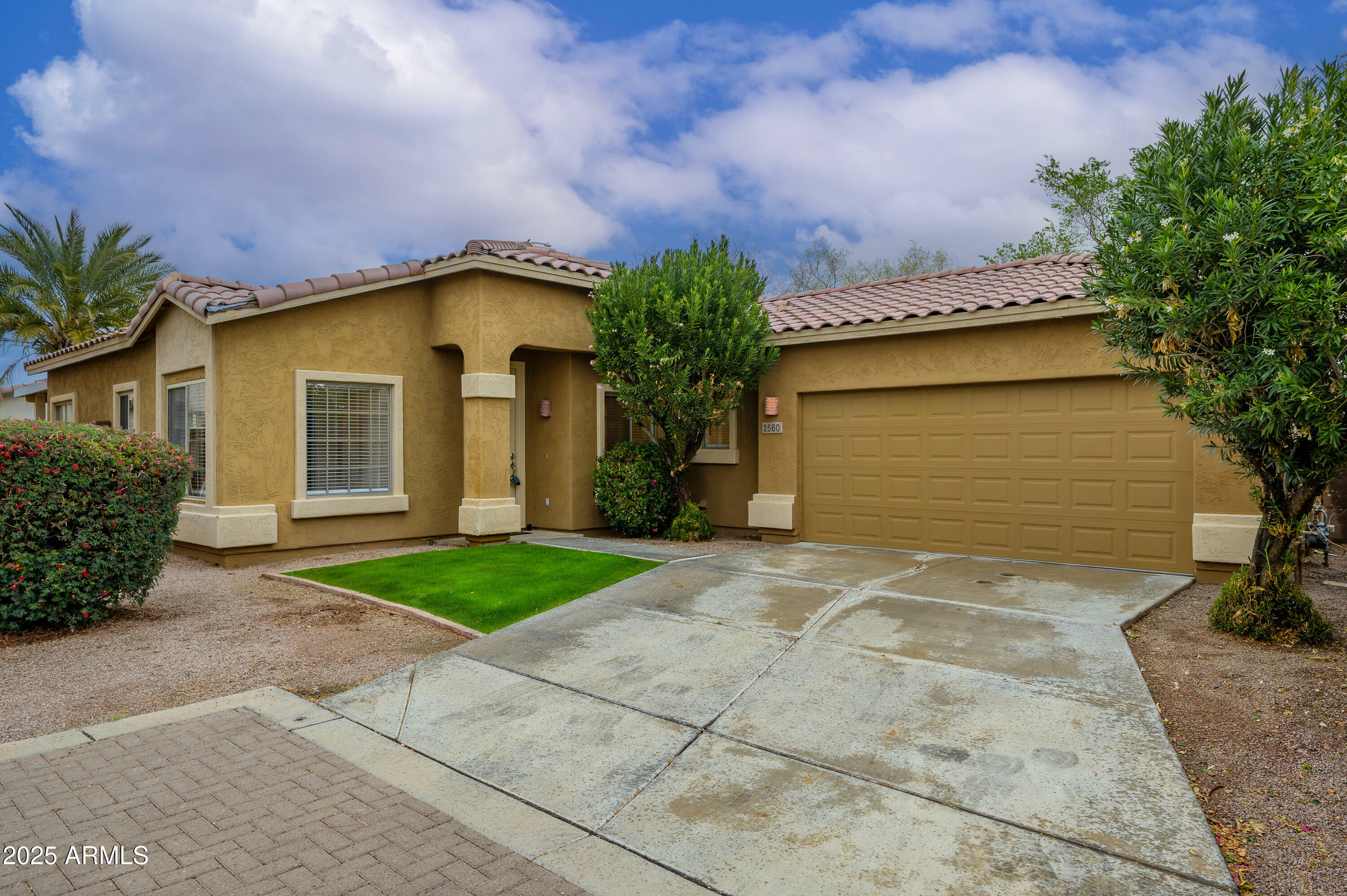 2560 E Indian Wells Place  Chandler AZ 85249 photo