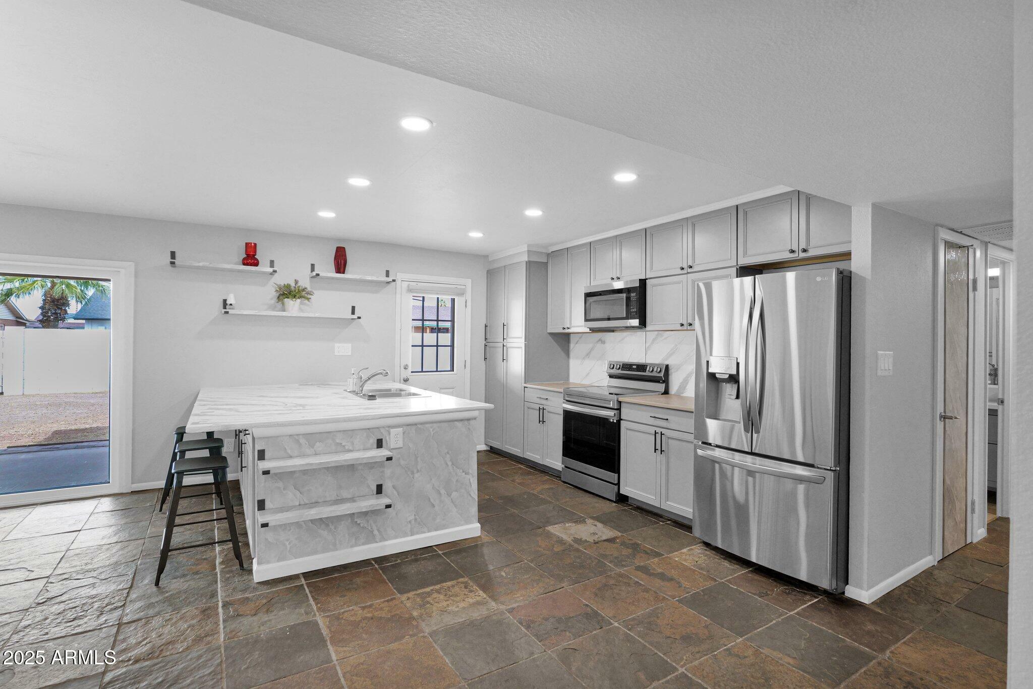 Property Photo:  2026 E Duke Drive  AZ 85283 