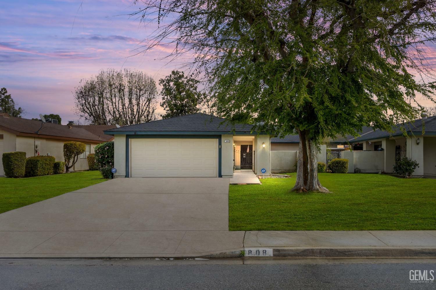 808 Bermuda Street  Bakersfield CA 93309 photo