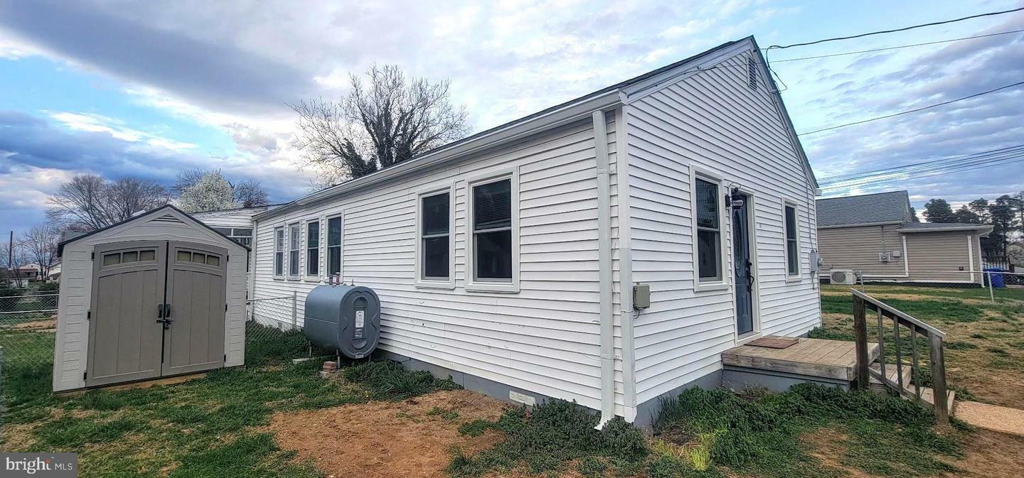 Property Photo: 43 Highland Place MD 20640