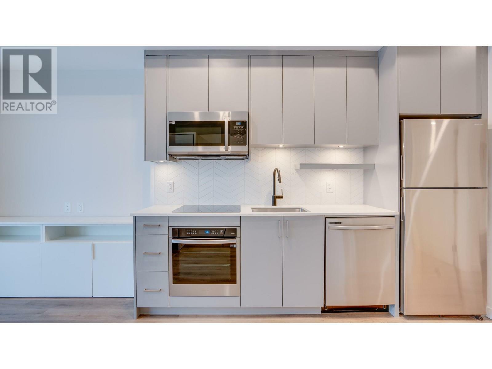 Photo de la propriété: 1274 Devonshire Avenue 209 BC V1Y 0M7