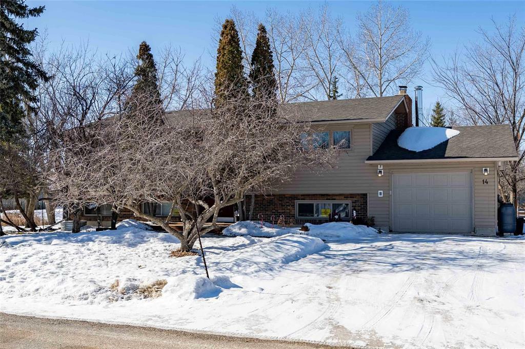 14 Kemper Crescent  Headingley MB R4J 1A6 photo
