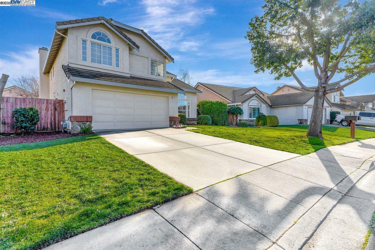 Property Photo:  1726 White Oak Ln  CA 94587 