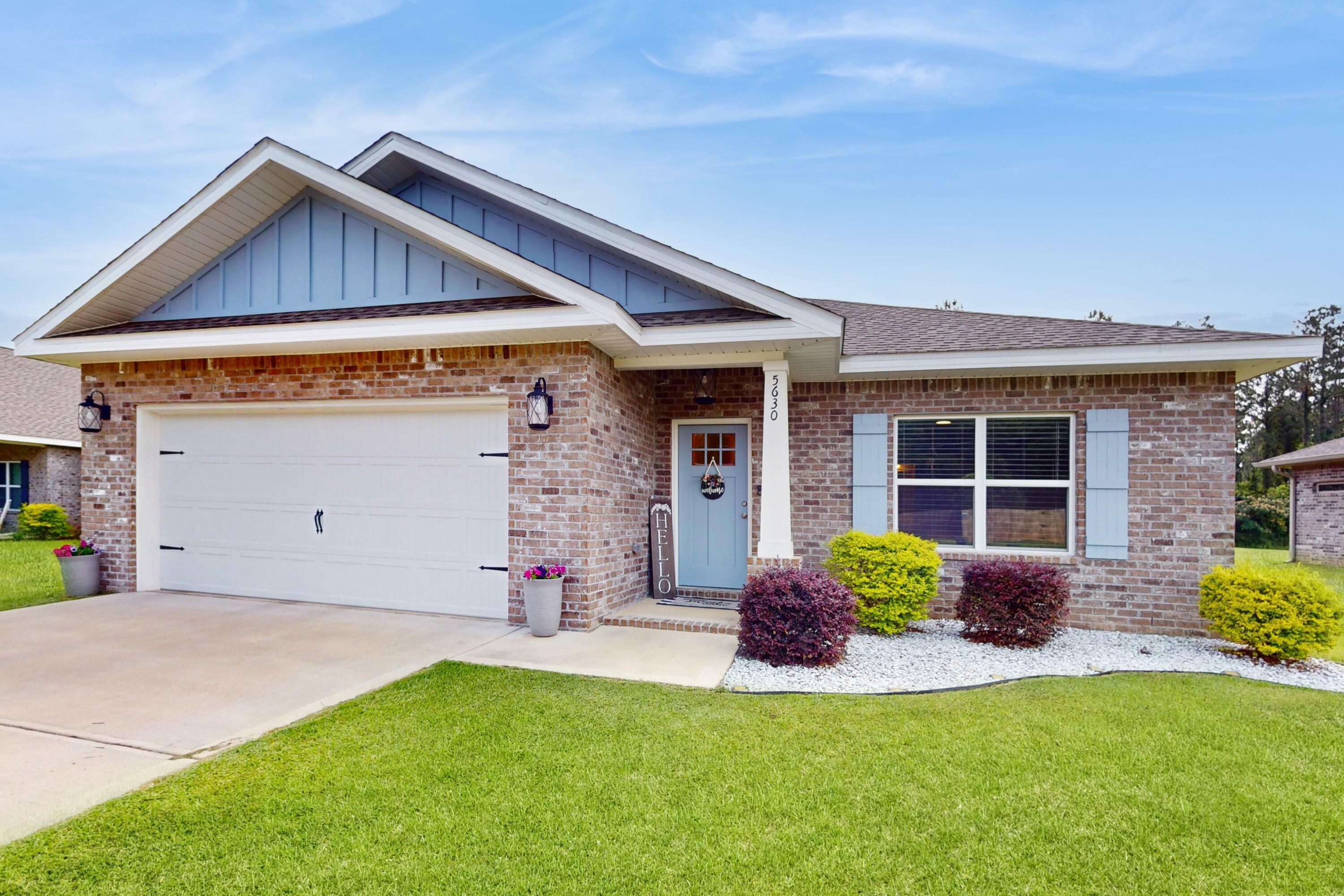 Property Photo: 5630 Price Plantation Road FL 32531