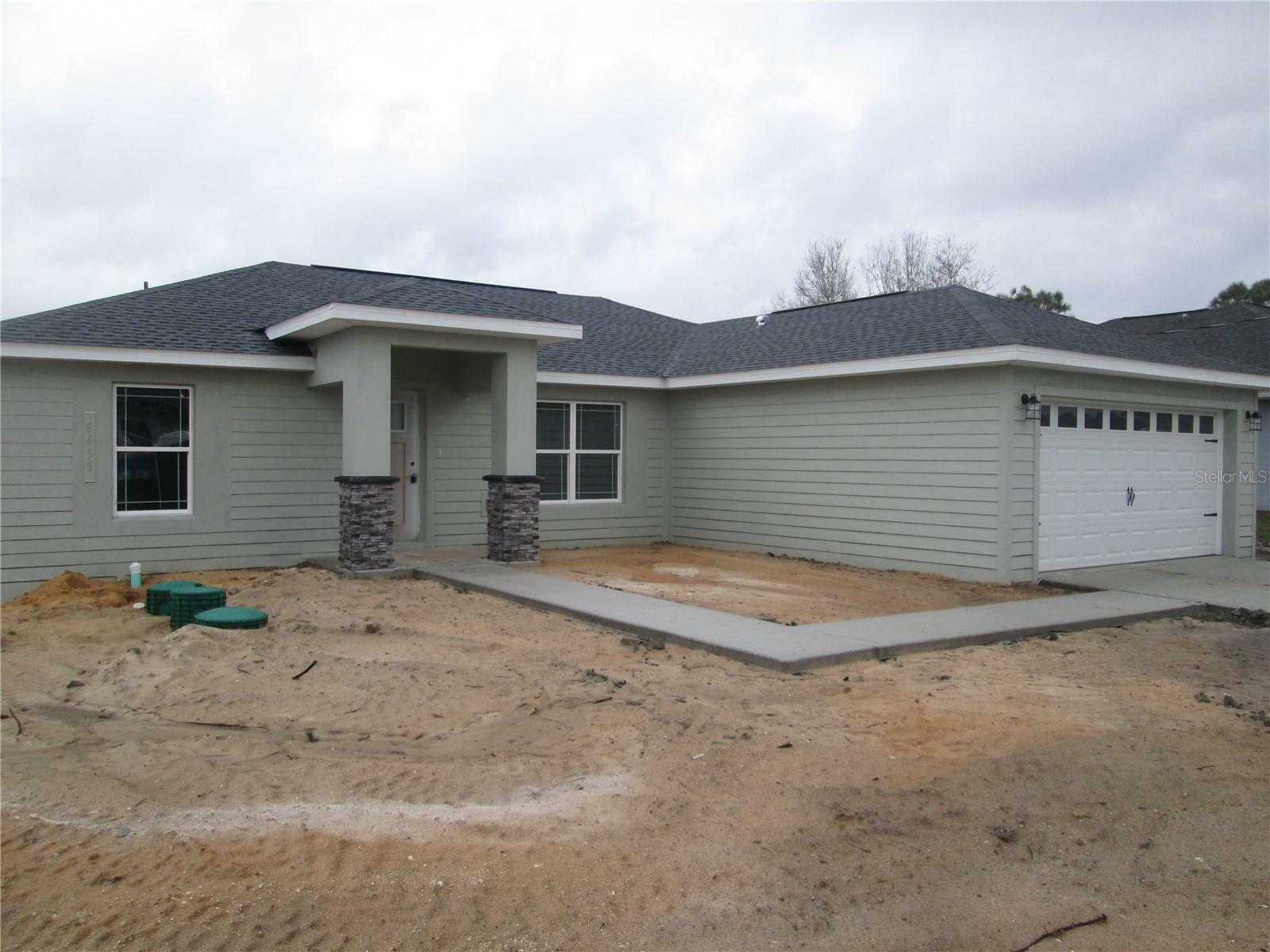 Property Photo:  9455 SE 152nd Place  FL 34491 