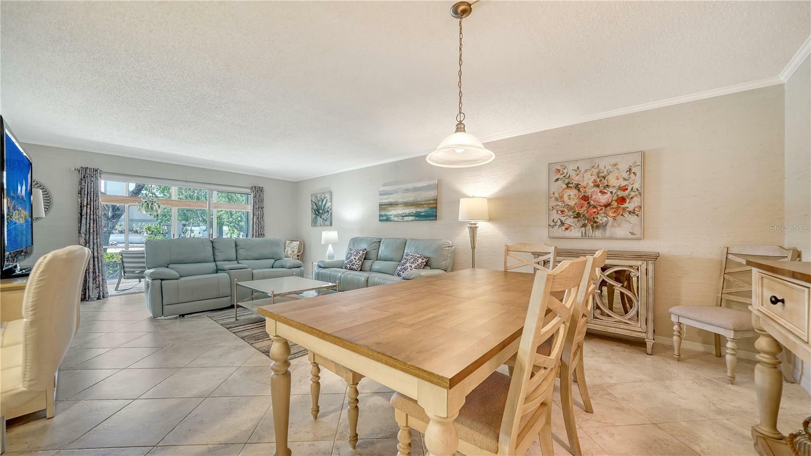 Property Photo: 1711 Southwood Street 1711 FL 34231