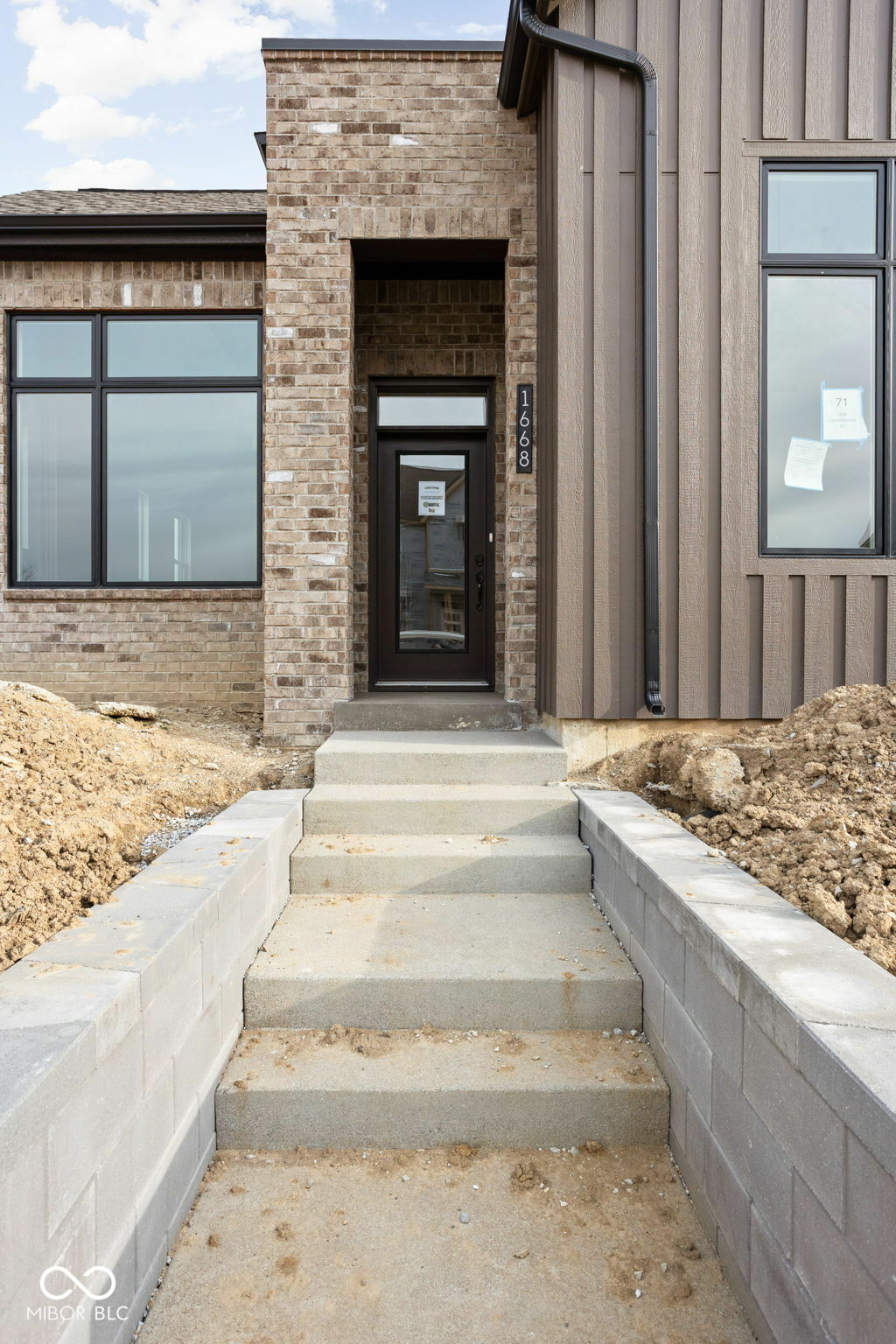 Property Photo: 1668 Carrollton Rail Drive IN 46074