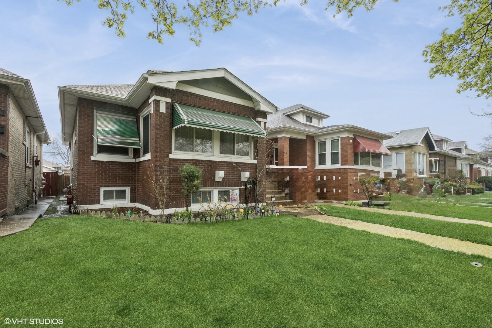 Property Photo: 4941 N Kildare Avenue IL 60630