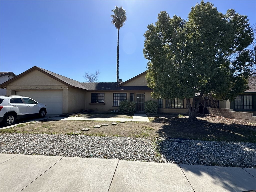 Property Photo:  41379 Shadow Mountain Way  CA 92544 