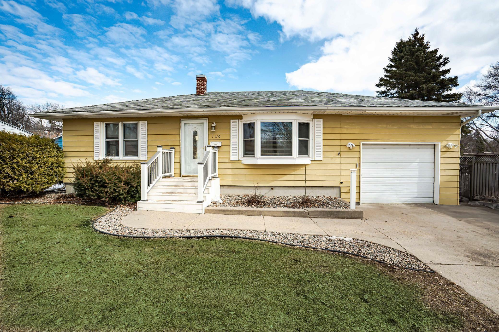 Property Photo: 1110 N Broadway MN 56537