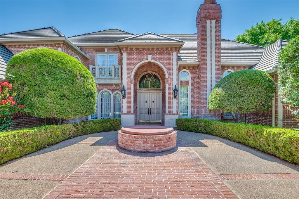 Property Photo: 5825 Forest Highlands Drive TX 76132