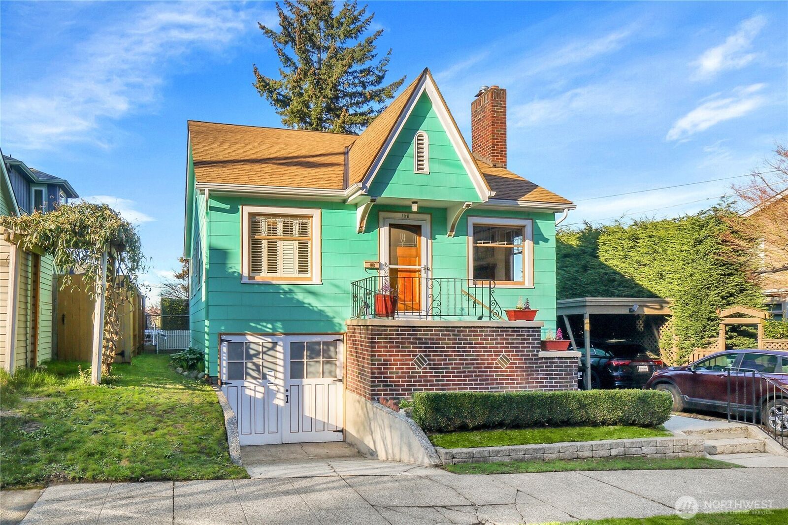 Property Photo: 108 Newell Street WA 98109