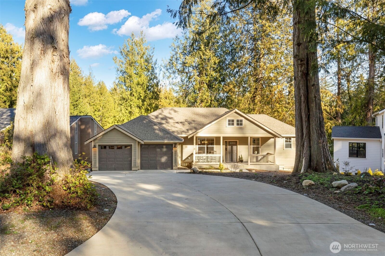 Property Photo:  441  Rainier Lane  WA 98365 