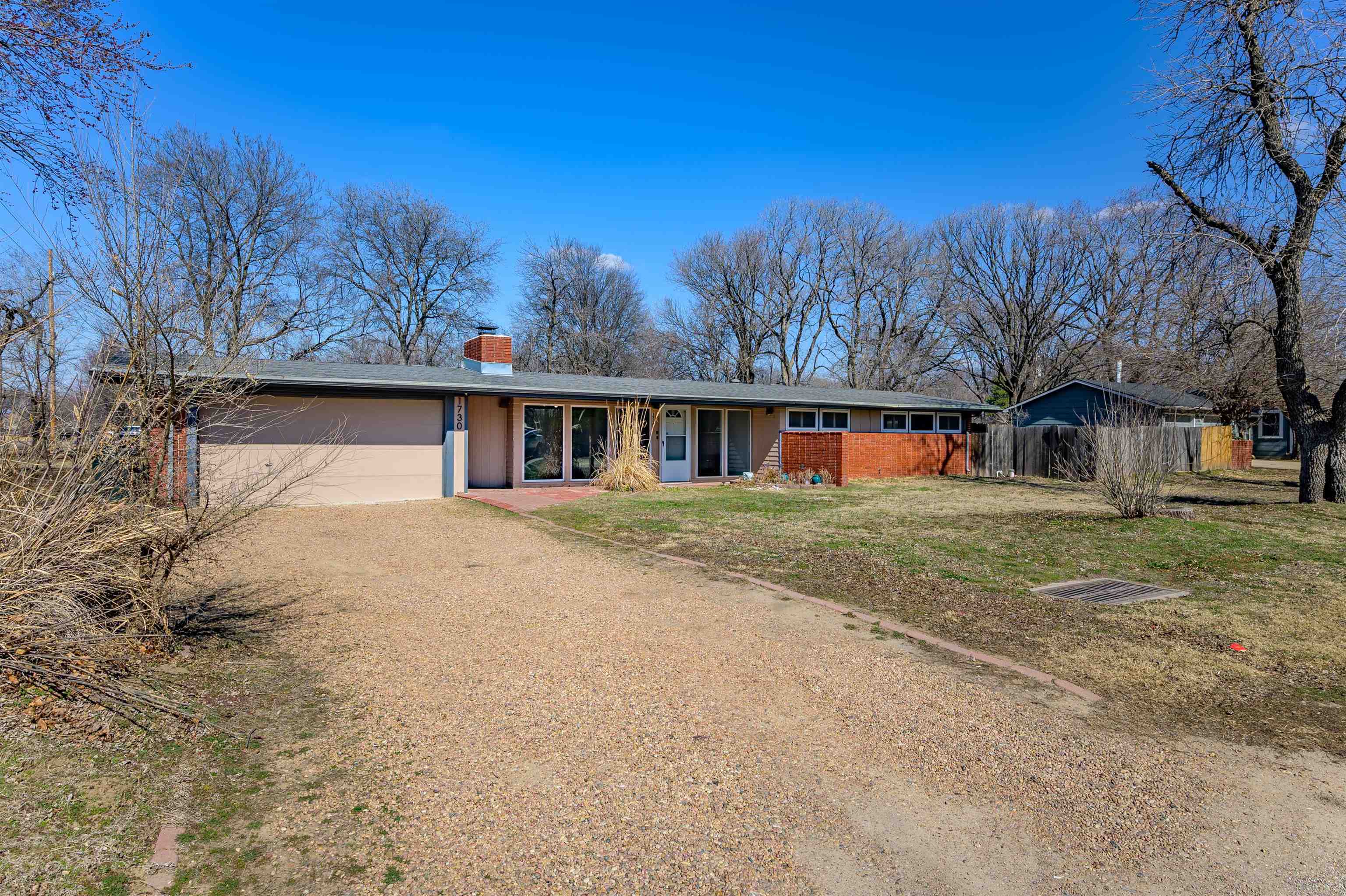 Property Photo:  1730 W 32nd St N  KS 67204 