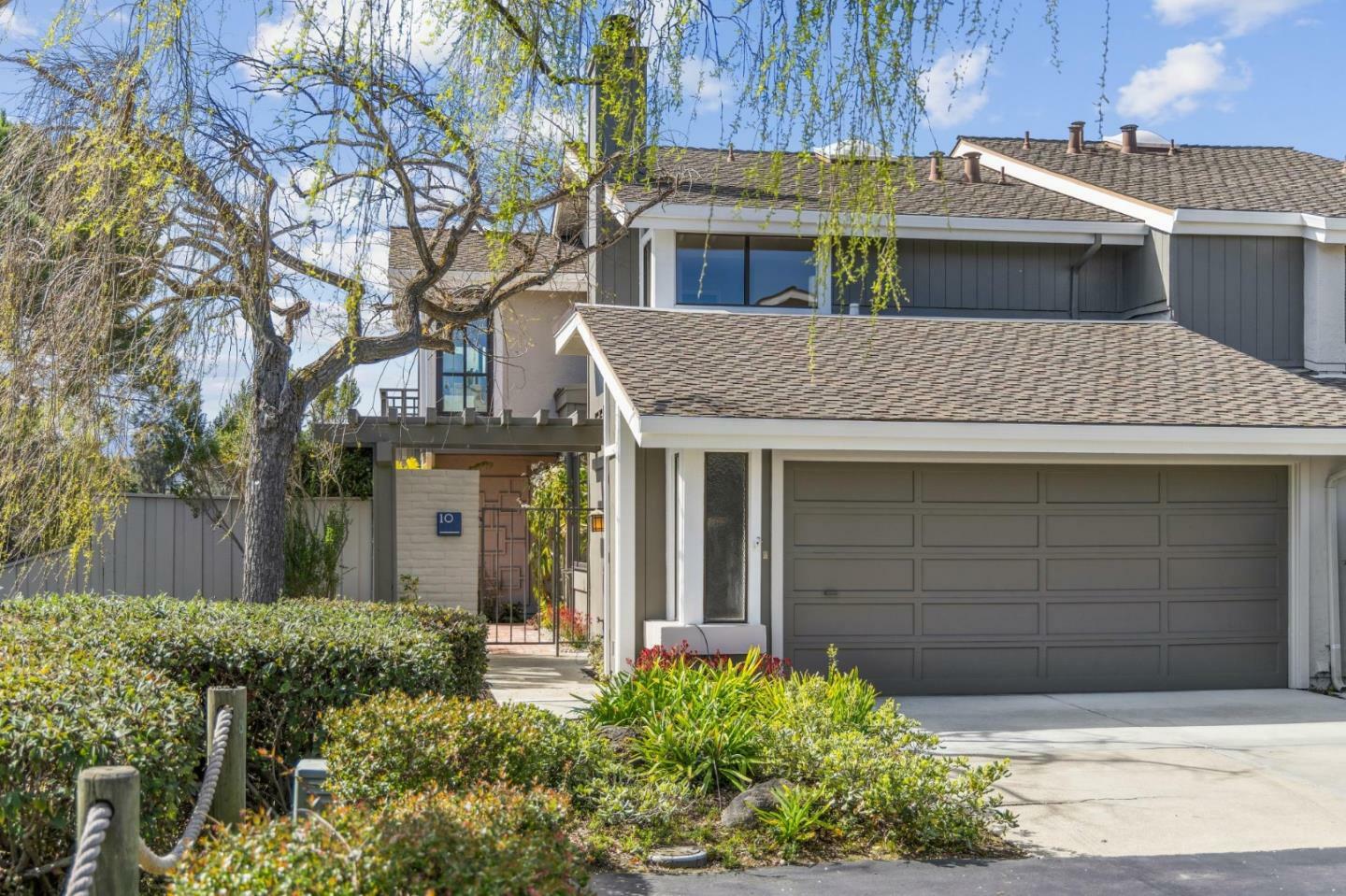 Property Photo:  10 Spinnaker Place  CA 94065 