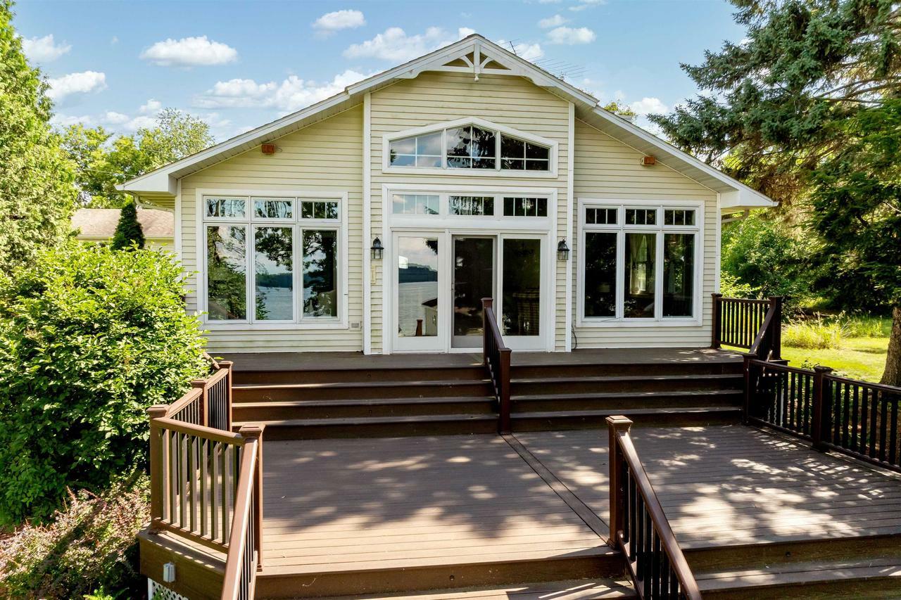 Property Photo: W2982 Kahl Road WI 54941