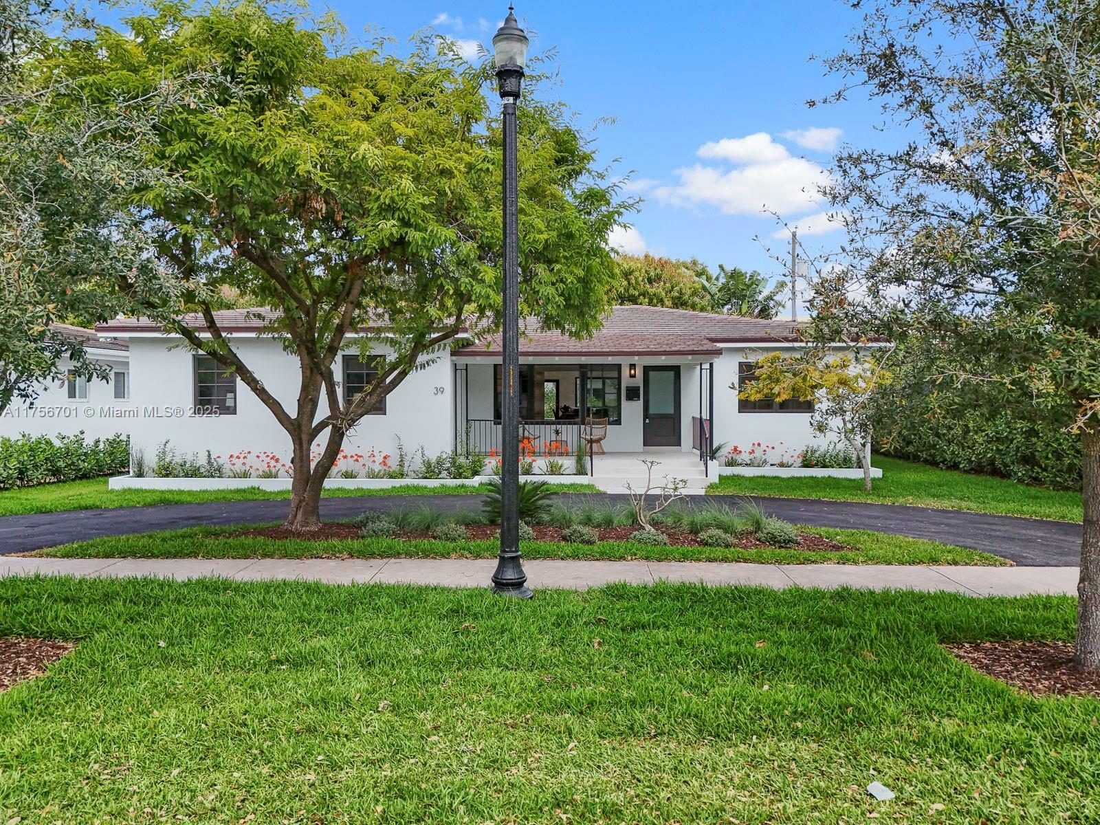 Property Photo: 39 Palermo Ave FL 33134