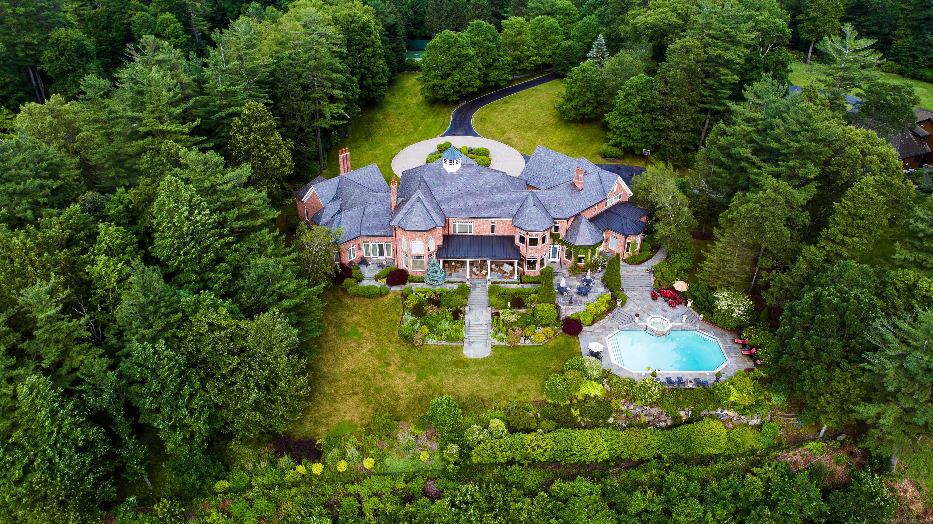 Property Photo: 23 Robkins Road CT 06001