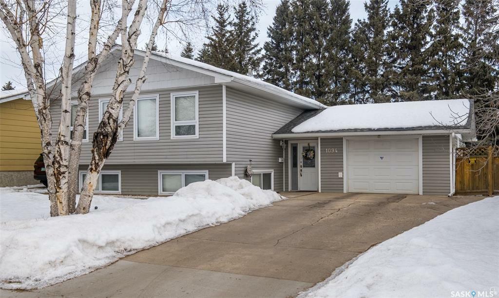 1094 Wyllie Crescent  Prince Albert SK S6V 6L8 photo