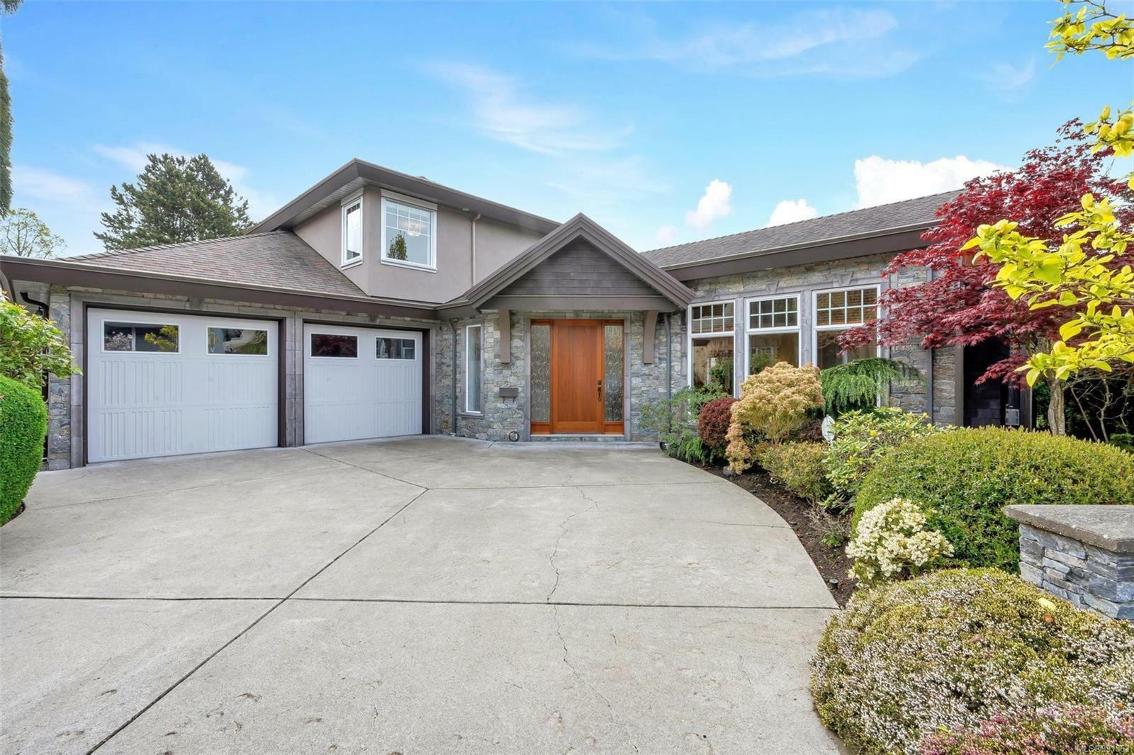 Property Photo: 1705 De Sousa Pl BC V8N 3L3