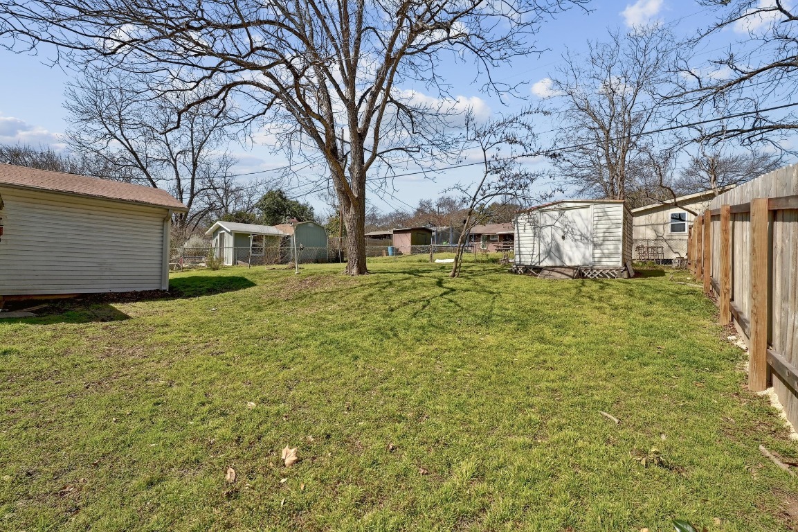 Property Photo:  2616 Sherwood Lane  TX 78704 