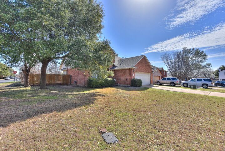 Property Photo:  103 Highalea Court  TX 78626 