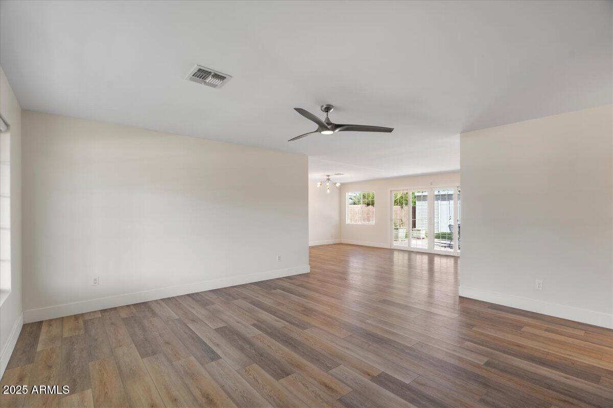 Property Photo: 7254 E Vernon Avenue AZ 85257