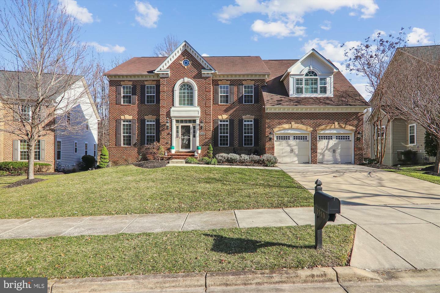 Property Photo:  1910 Lake Forest Drive  MD 20774 