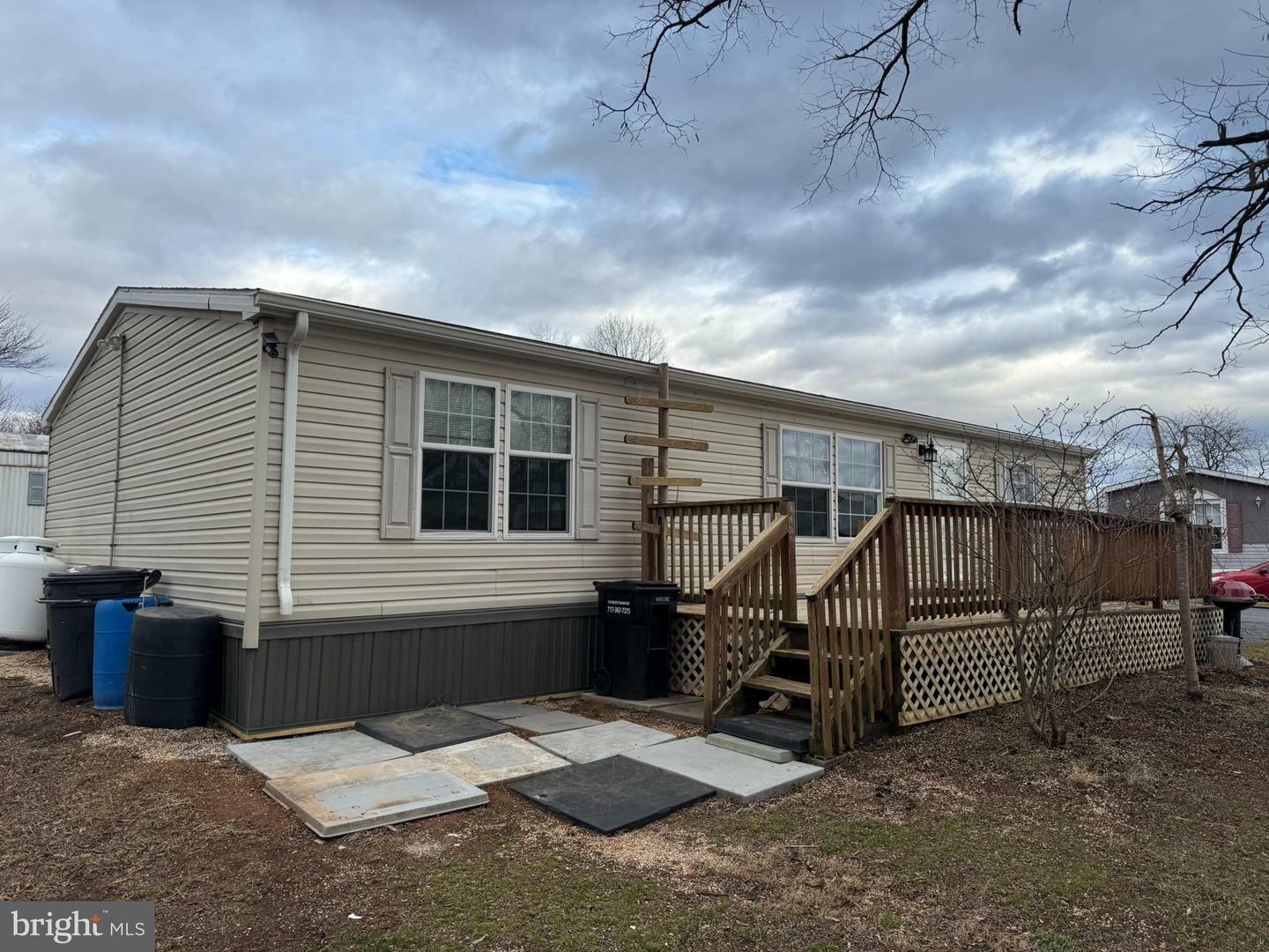 Property Photo: 18 Oak Knoll Estate PA 17022