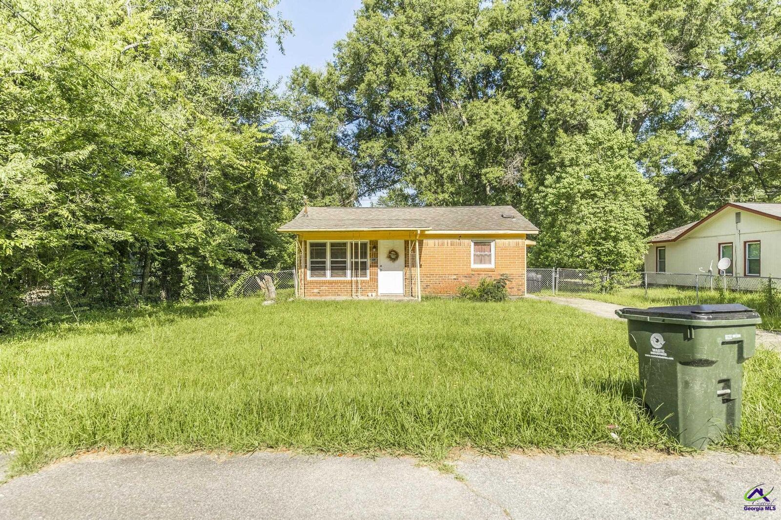 Property Photo: 219 Wendan Way GA 31093