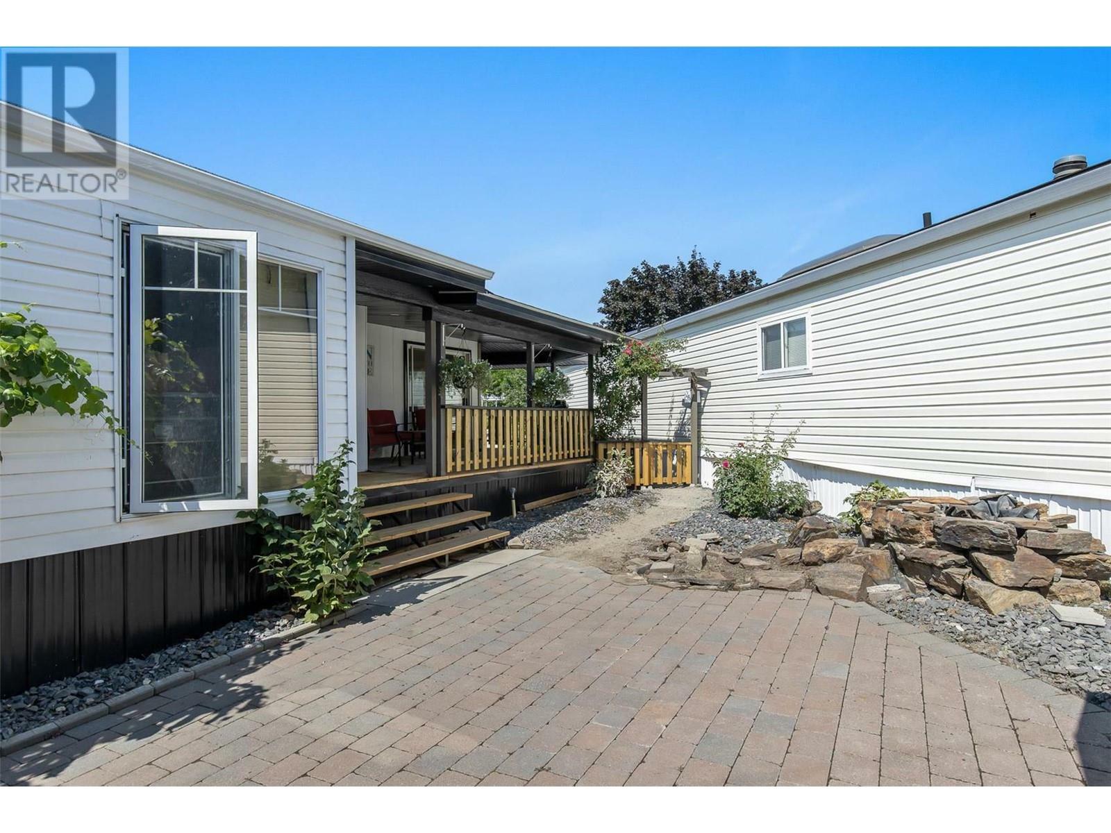 Property Photo: 2005 Boucherie Road 98 BC V4T 1R4