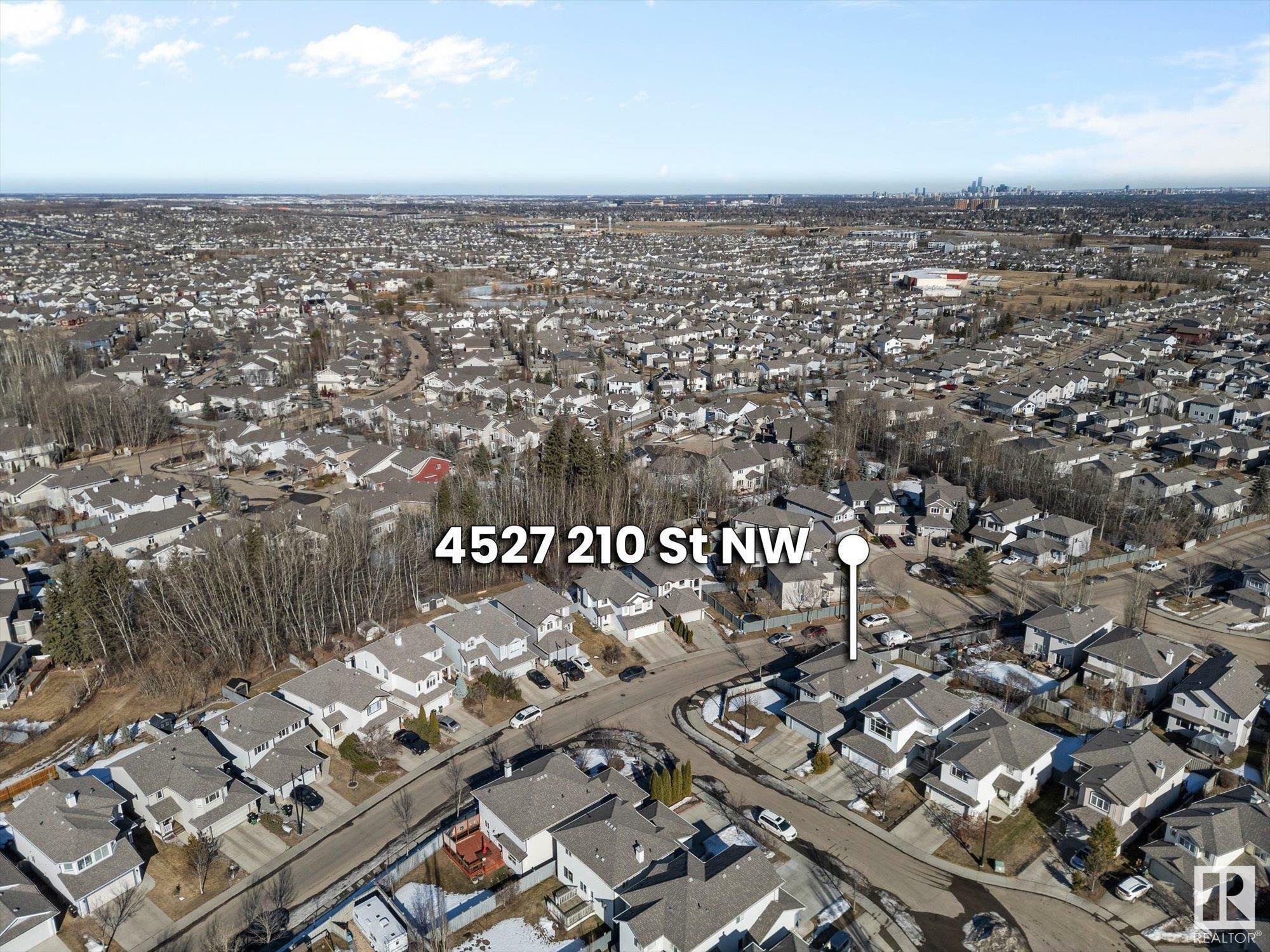 Property Photo:  4527 210 Street NW  AB T6M 0G5 