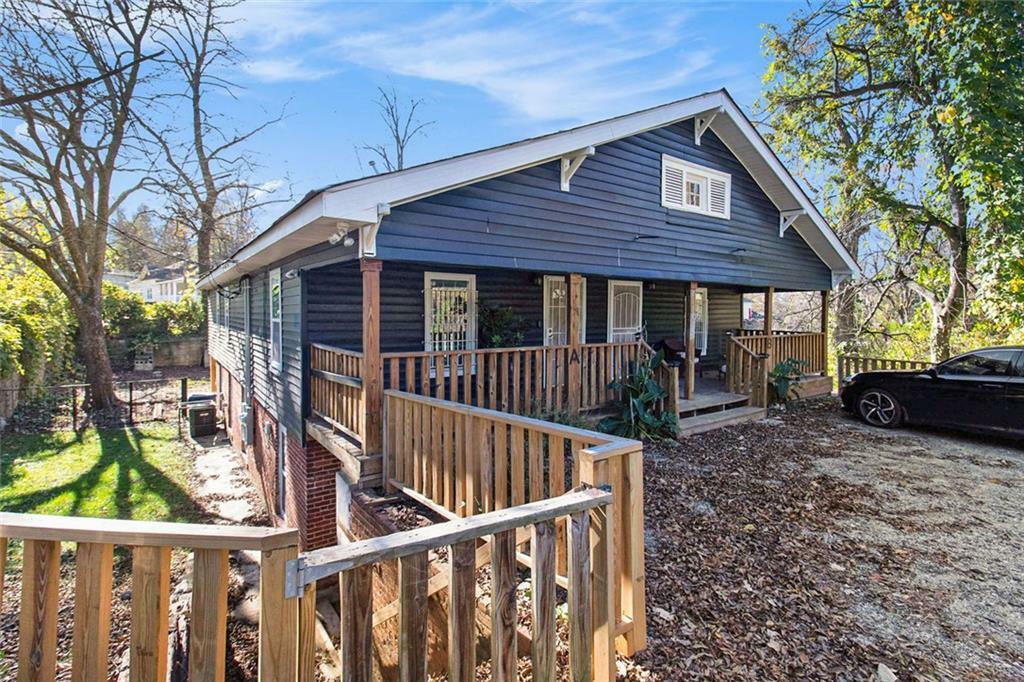 Property Photo:  213 Claire Drive SW  GA 30315 