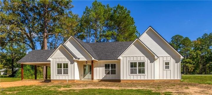 Property Photo:  11160 Highway 28 East Highway  LA 71360 