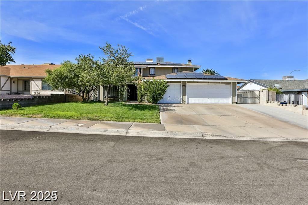 Property Photo:  722 Barrie Court  NV 89002 