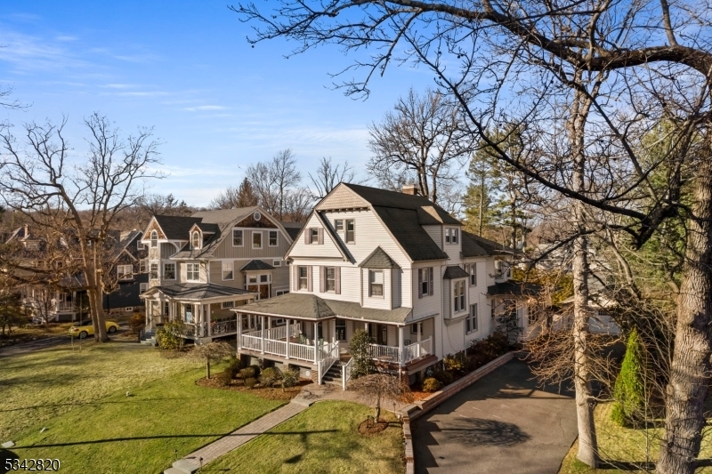 Property Photo: 189 Inwood Ave NJ 07043