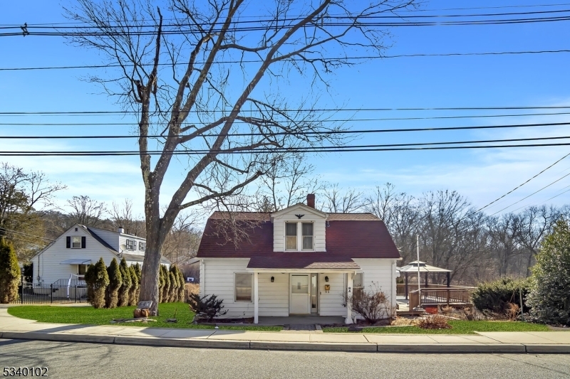 Property Photo: 84 Reeve Ave NJ 07403