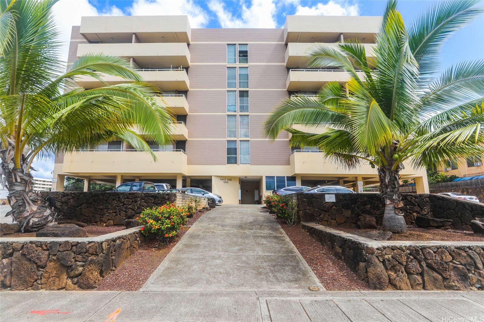 Property Photo: 1055 Ala Napunani Street HI 96818