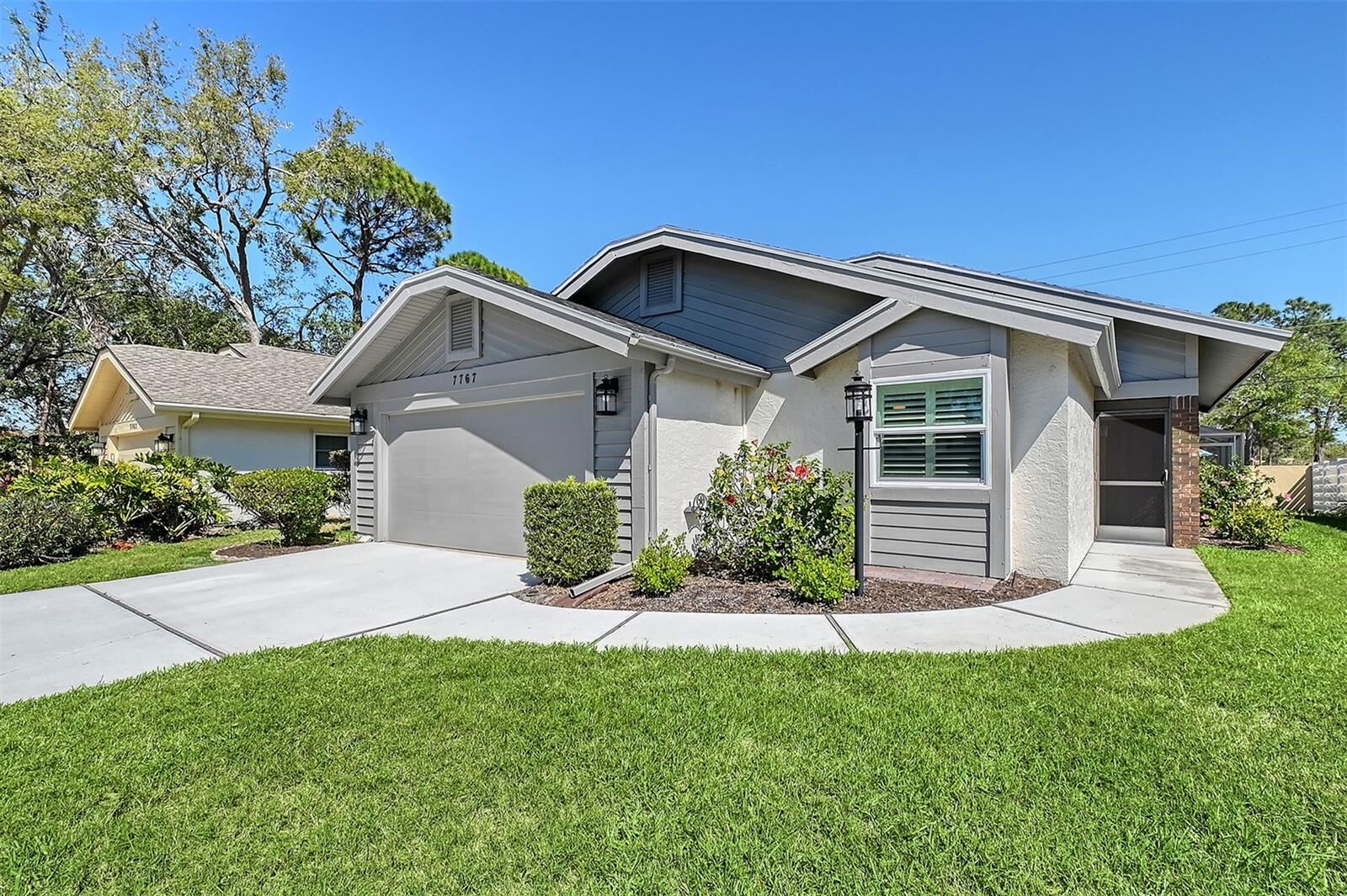 Property Photo: 7767 Pine Trace Drive FL 34243