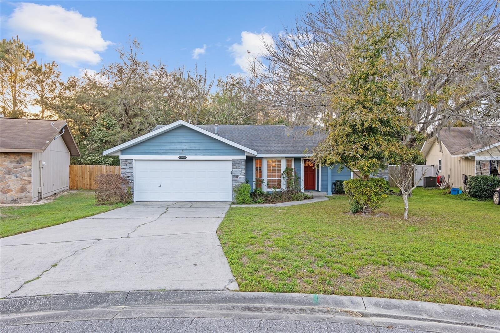 Property Photo: 6038 NW 41st Lane FL 32606