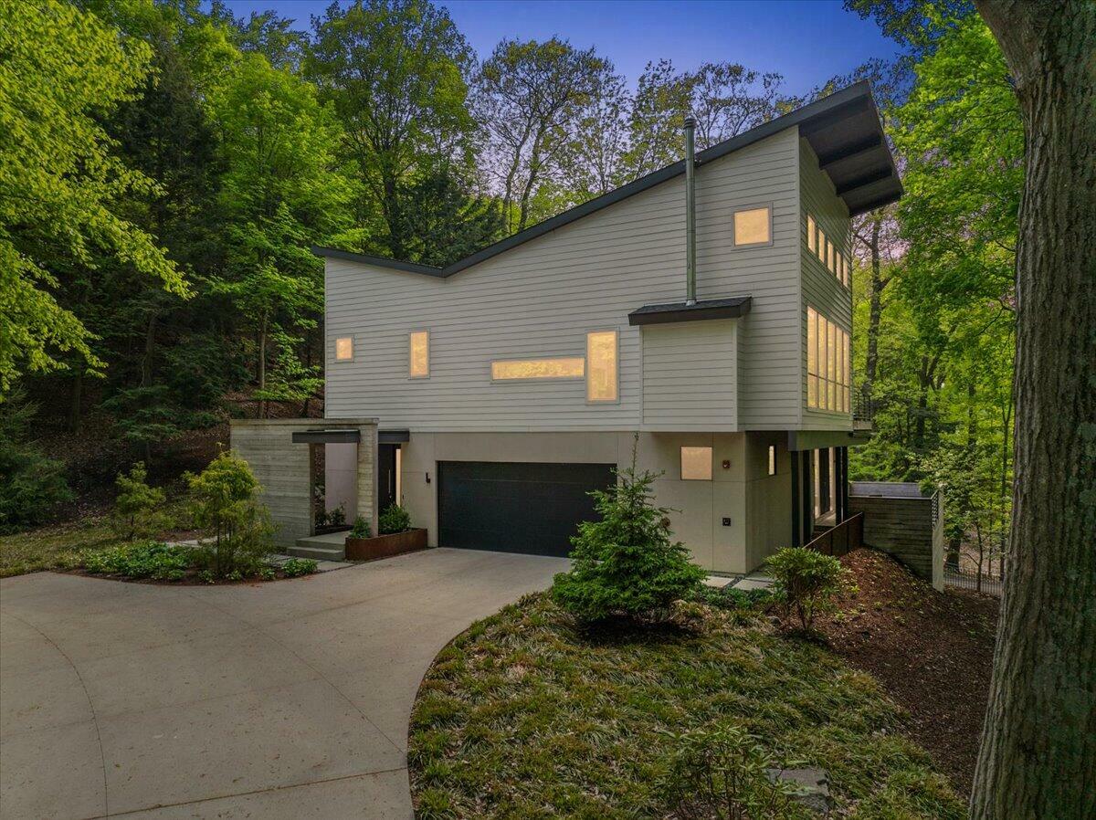 Property Photo: 371 Dunegrass Circle Drive MI 49453