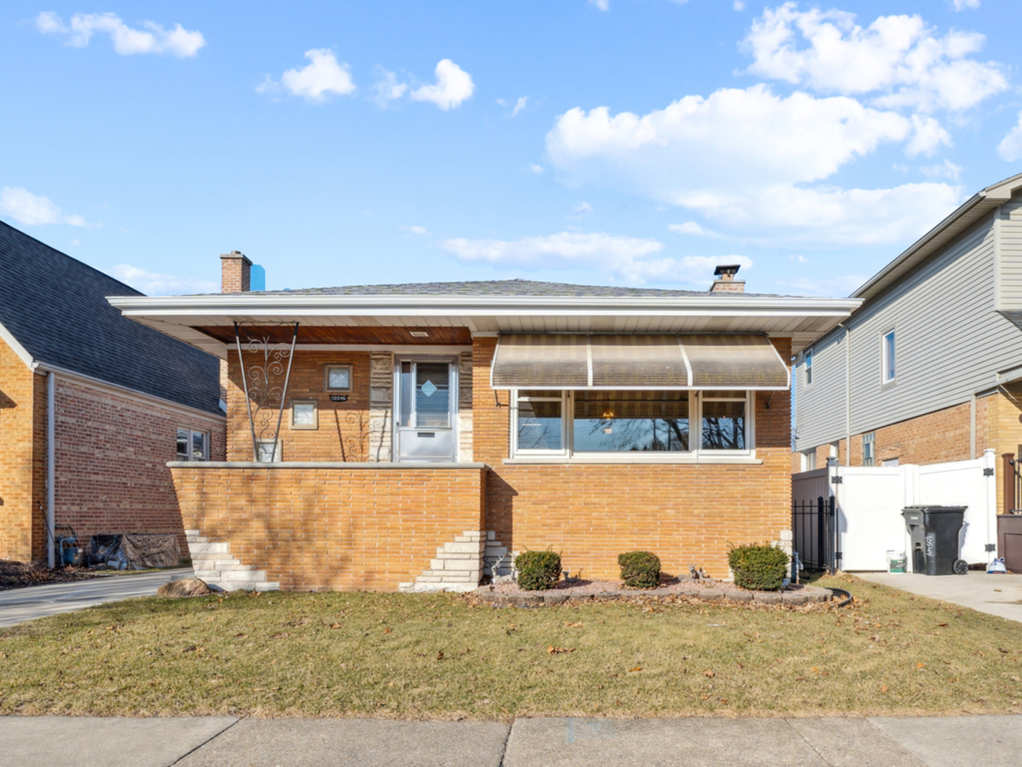 Property Photo: 10546 S Christiana Avenue IL 60655