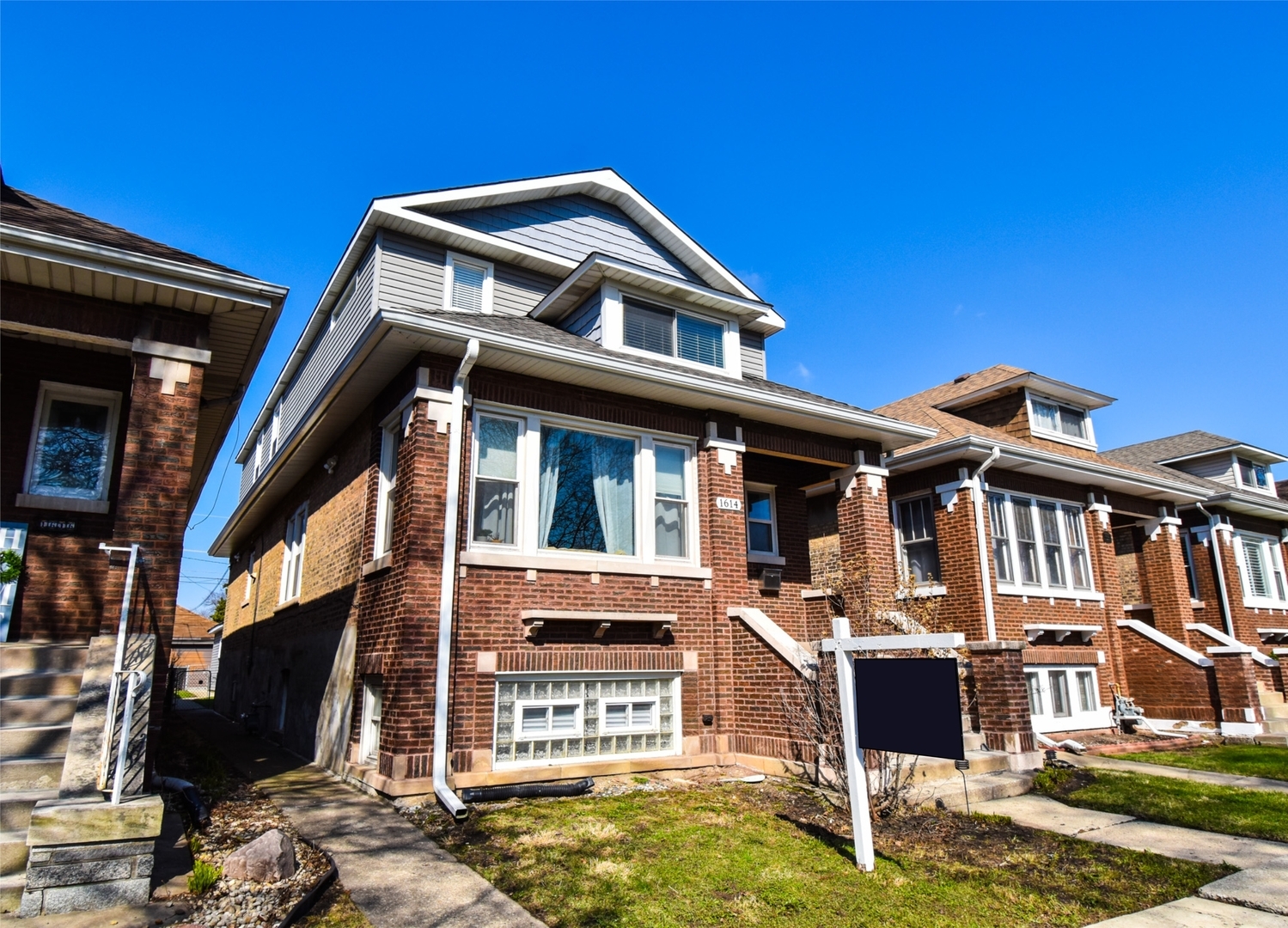 Property Photo:  1614 Harvey Avenue  IL 60402 