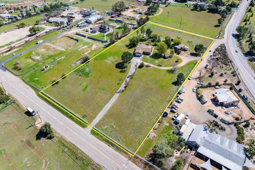 Property Photo:  846 W Haverford  CA 92065 