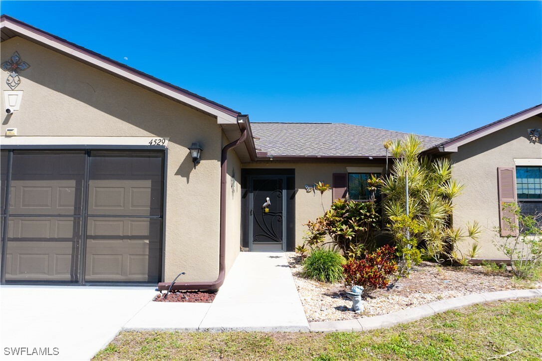 Property Photo:  4529 SW 10th Avenue  FL 33914 