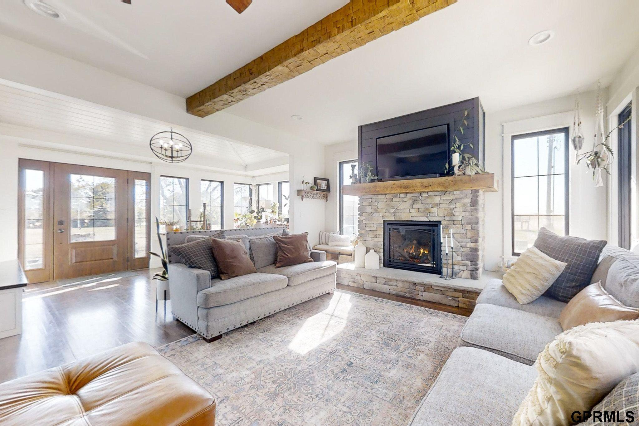 Property Photo: 2523 County Rd 20 NE 68015