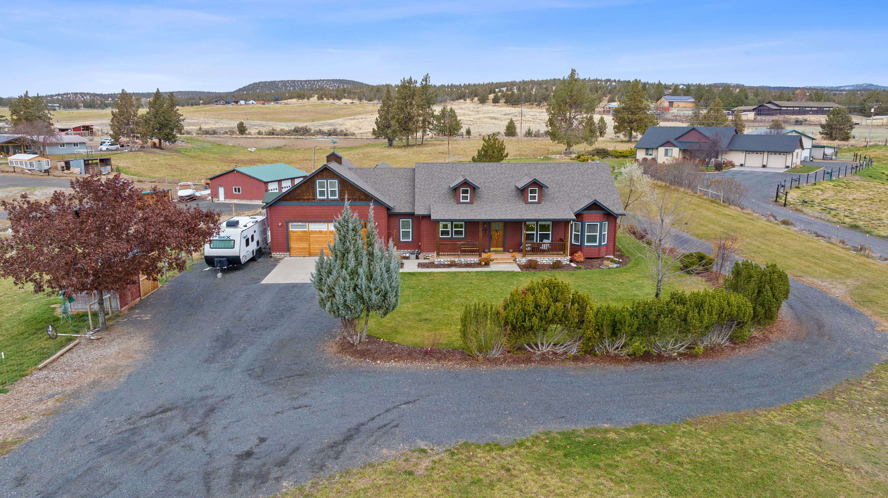 Property Photo: 2689 NE Henon Circle OR 97754