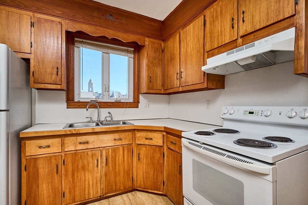 Property Photo: 5 Ruggles St MA 01080