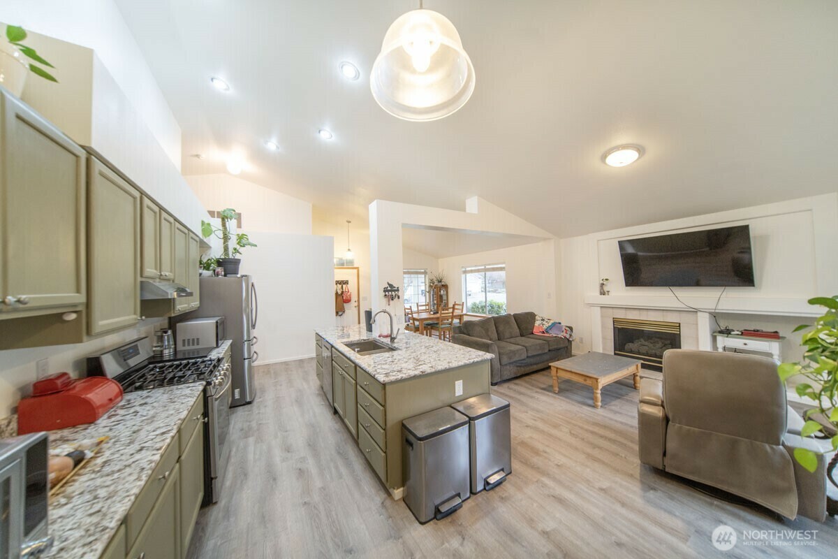Property Photo: 6502 58th Drive NE WA 98270