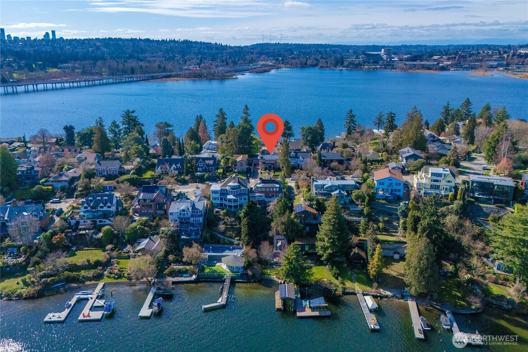 Property Photo:  3141 E Laurelhurst Drive NE  WA 98105 